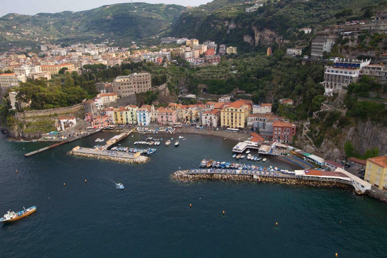 Cafiero Flat Sorrente